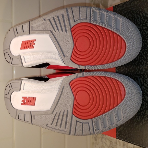 Jordan 3 Retro "Unite" - Picture 5 of 8